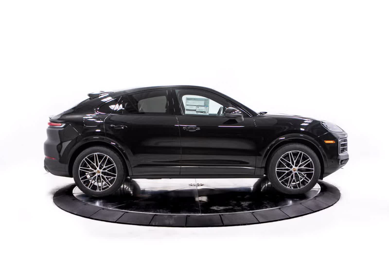 Certified 2026 Porsche Cayenne Coupe AWD/4WD image 8