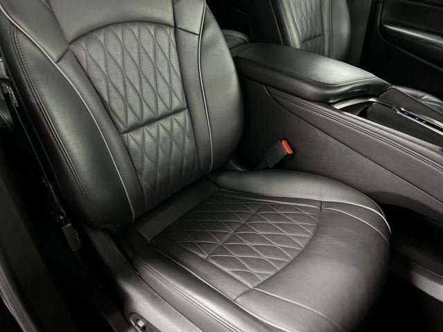 Certified 2024 Buick Enclave Avenir w/ Avenir Technology Package AWD/4WD image 29