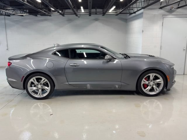 Used 2021 Chevrolet Camaro LT RWD image 8