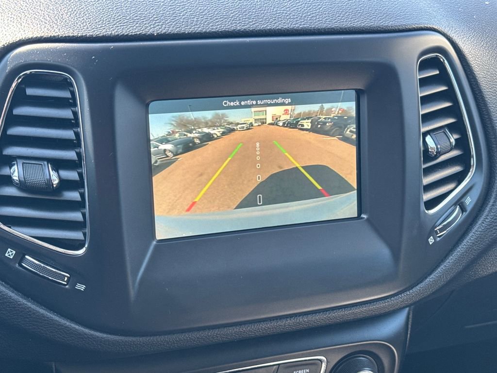 Used 2019 Jeep Compass Latitude w/ Cold Weather Group image 22