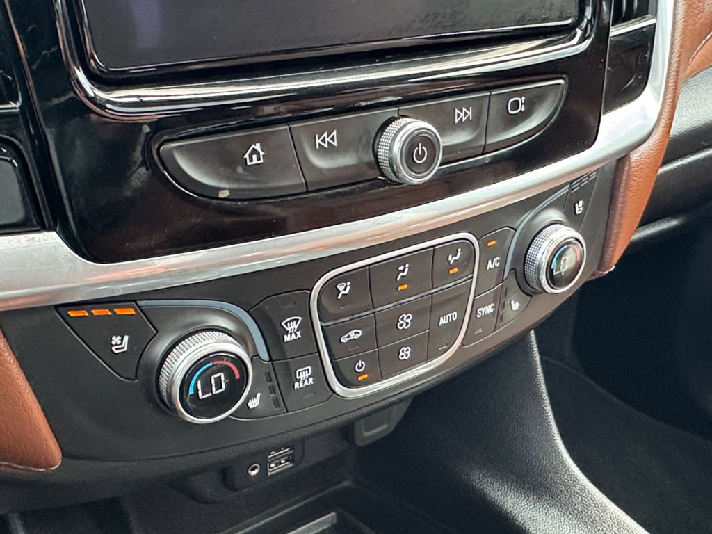 Used 2020 Chevrolet Traverse High Country AWD/4WD image 28