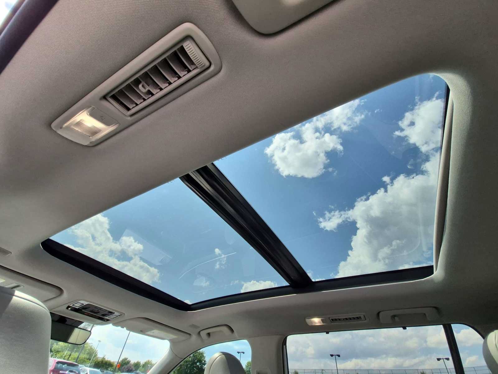 Used 2025 Toyota Grand Highlander AWD image 23