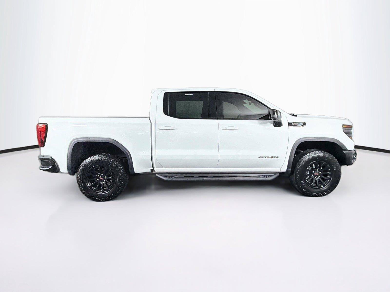 Used 2023 GMC Sierra 1500 AT4X AWD/4WD image 12