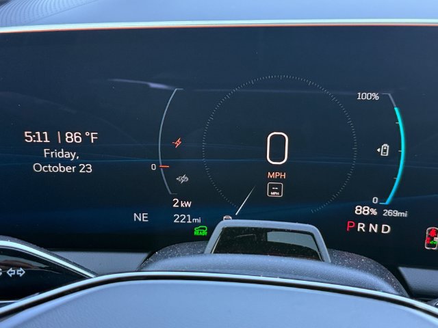 Certified 2025 Cadillac Optiq Sport 2 AWD/4WD image 25
