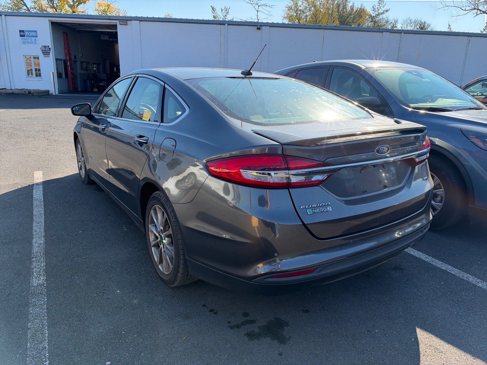 Used 2018 Ford Fusion Energi SE FWD image 5