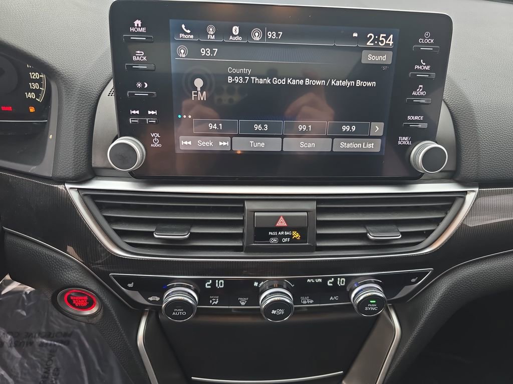 Used 2018 Honda Accord Sport image 21