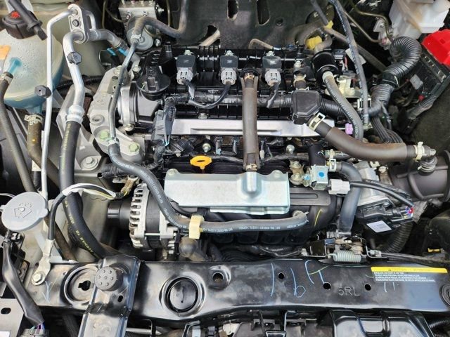 Used 2024 Nissan Versa SR image 34