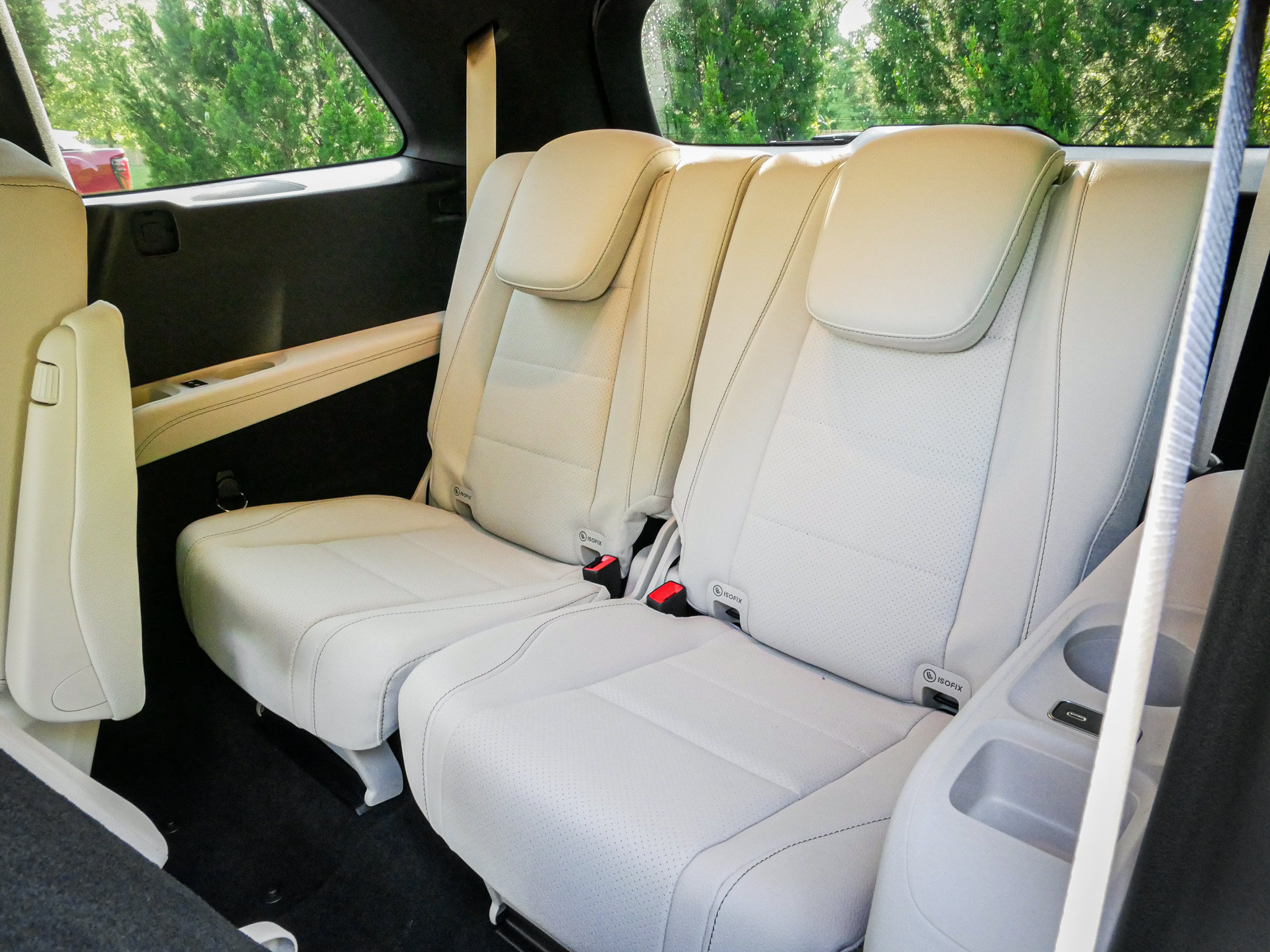 Used 2025 Mercedes-Benz GLS 450 4MATIC image 32