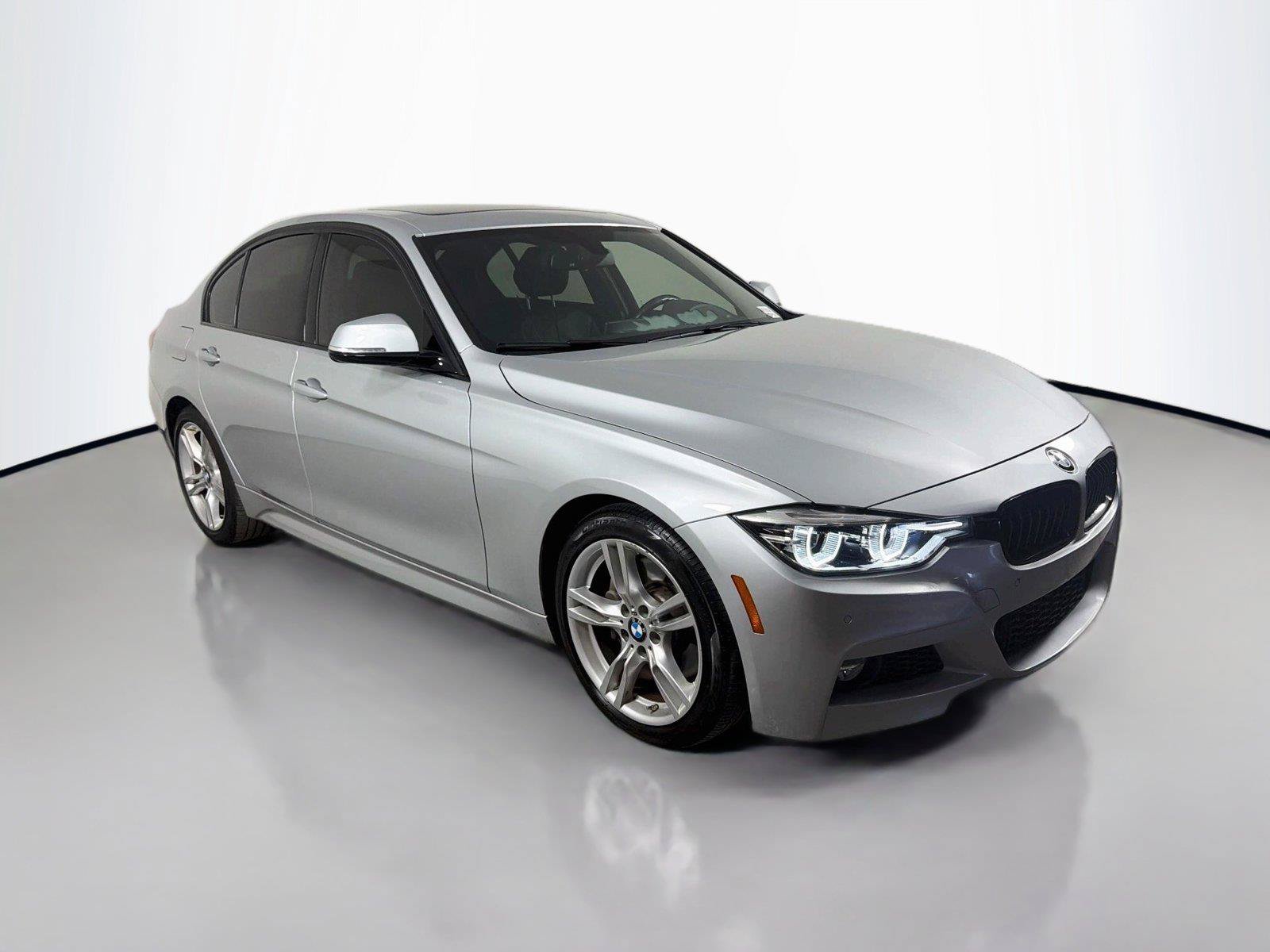 Used 2016 BMW 328i Sedan RWD image 3