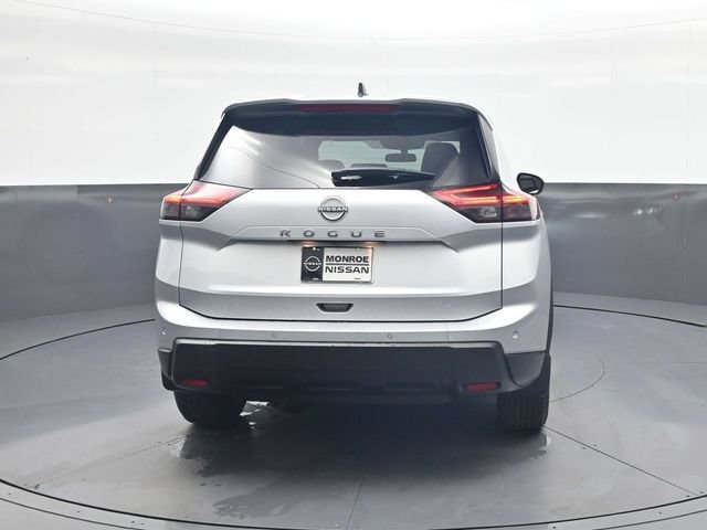 Certified 2025 Nissan Rogue S FWD image 6