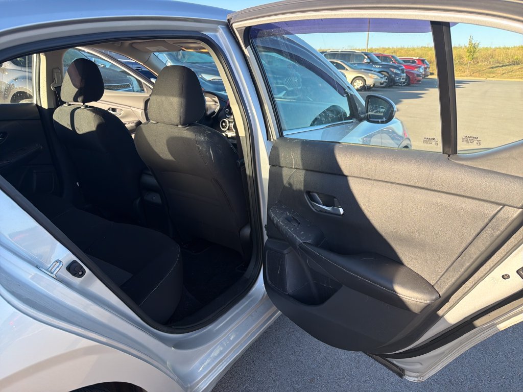 Used 2022 Nissan Sentra SV FWD image 34