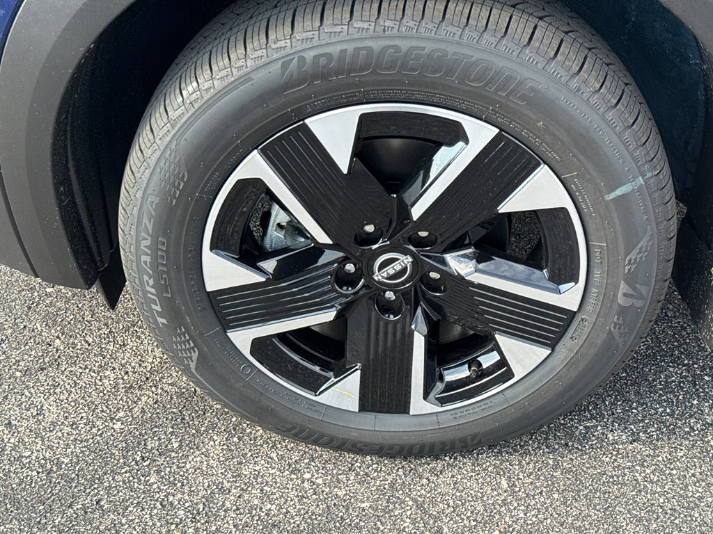 New 2026 Nissan Kicks SV w/ SV Premium Package AWD/4WD image 9