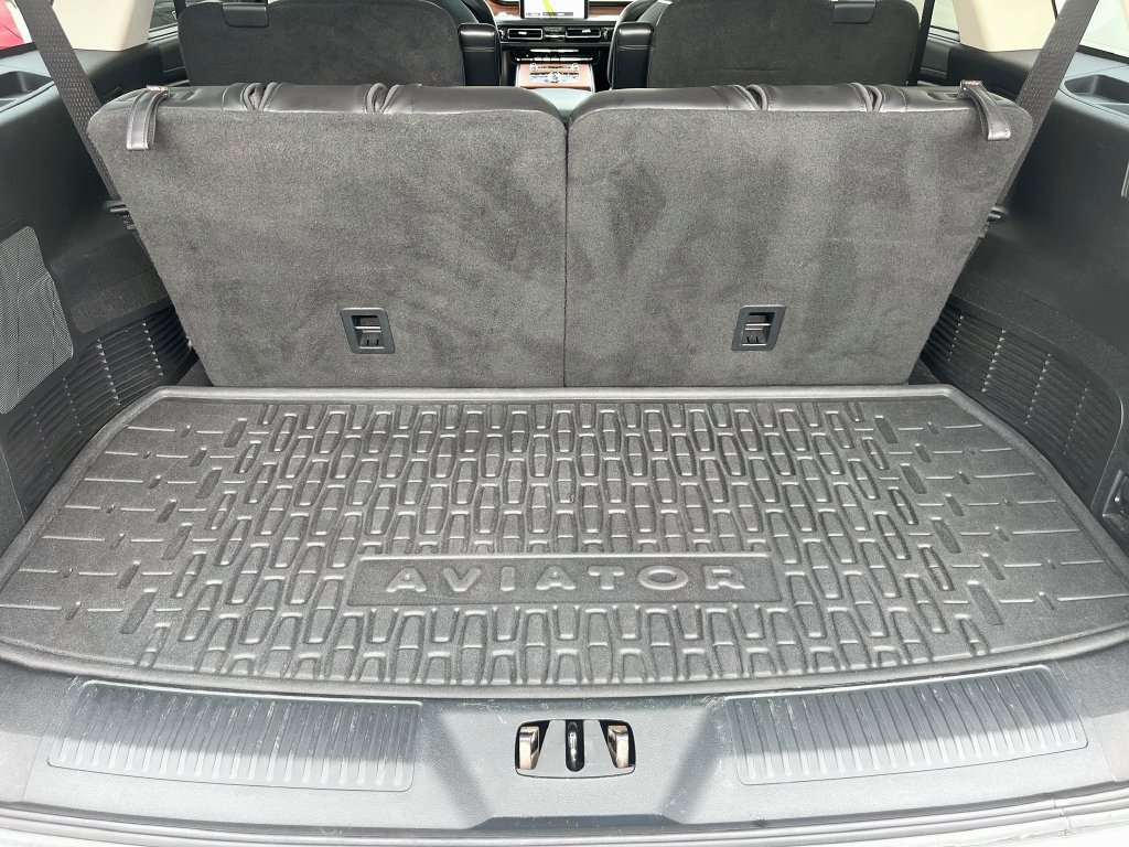 Used 2020 Lincoln Aviator Reserve w/ Equipment Group 201A AWD/4WD image 27