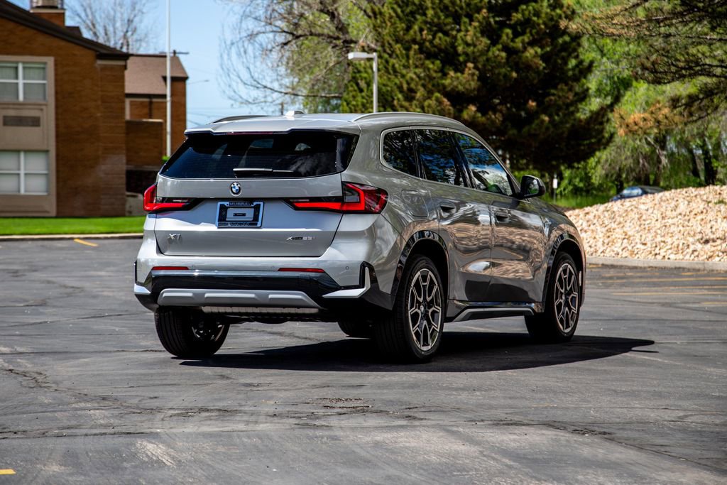 New 2026 BMW X1 xDrive28i w/ Convenience Package AWD/4WD image 5