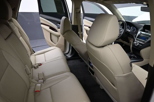 Used 2016 Acura MDX w/ Technology Package AWD/4WD image 18