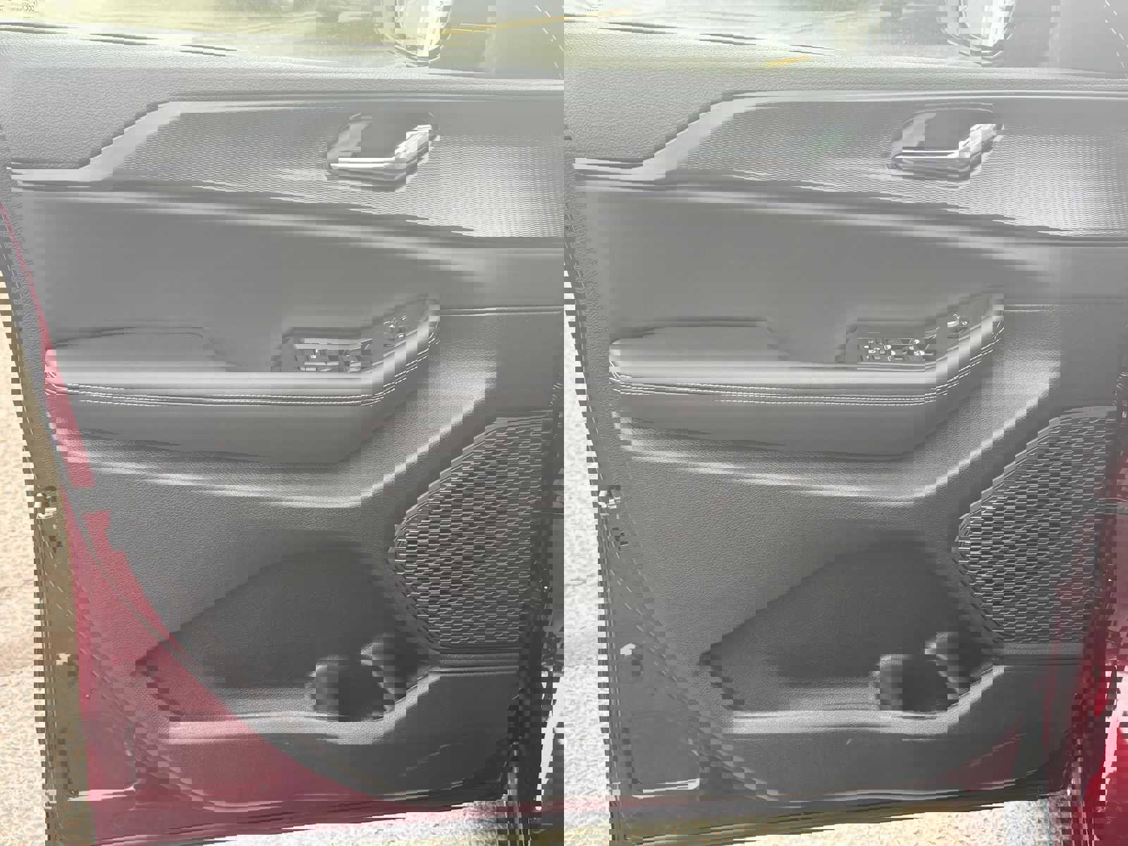 New 2025 Jeep Grand Cherokee Laredo X w/ Luxury Tech Group I image 4