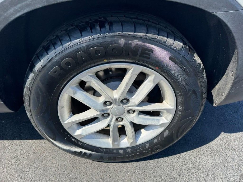 Used 2015 Kia Sorento LX image 7