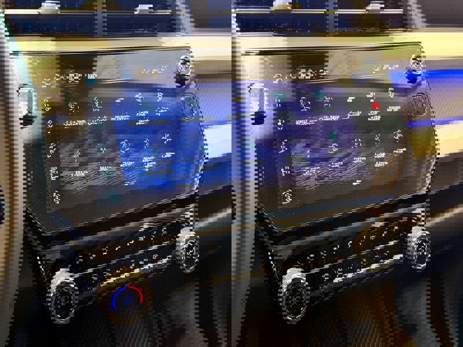 New 2027 Chevrolet Bolt RS w/ Technology Package image 19