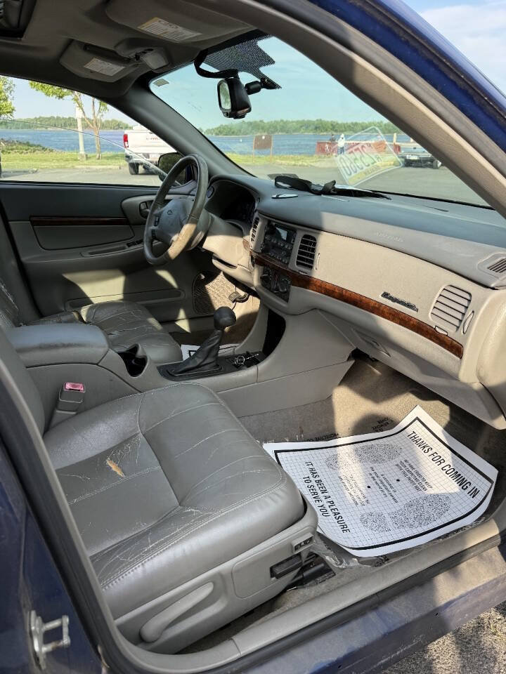 Used 2004 Chevrolet Impala LS w/ Preferred Equipment Group FWD image 16