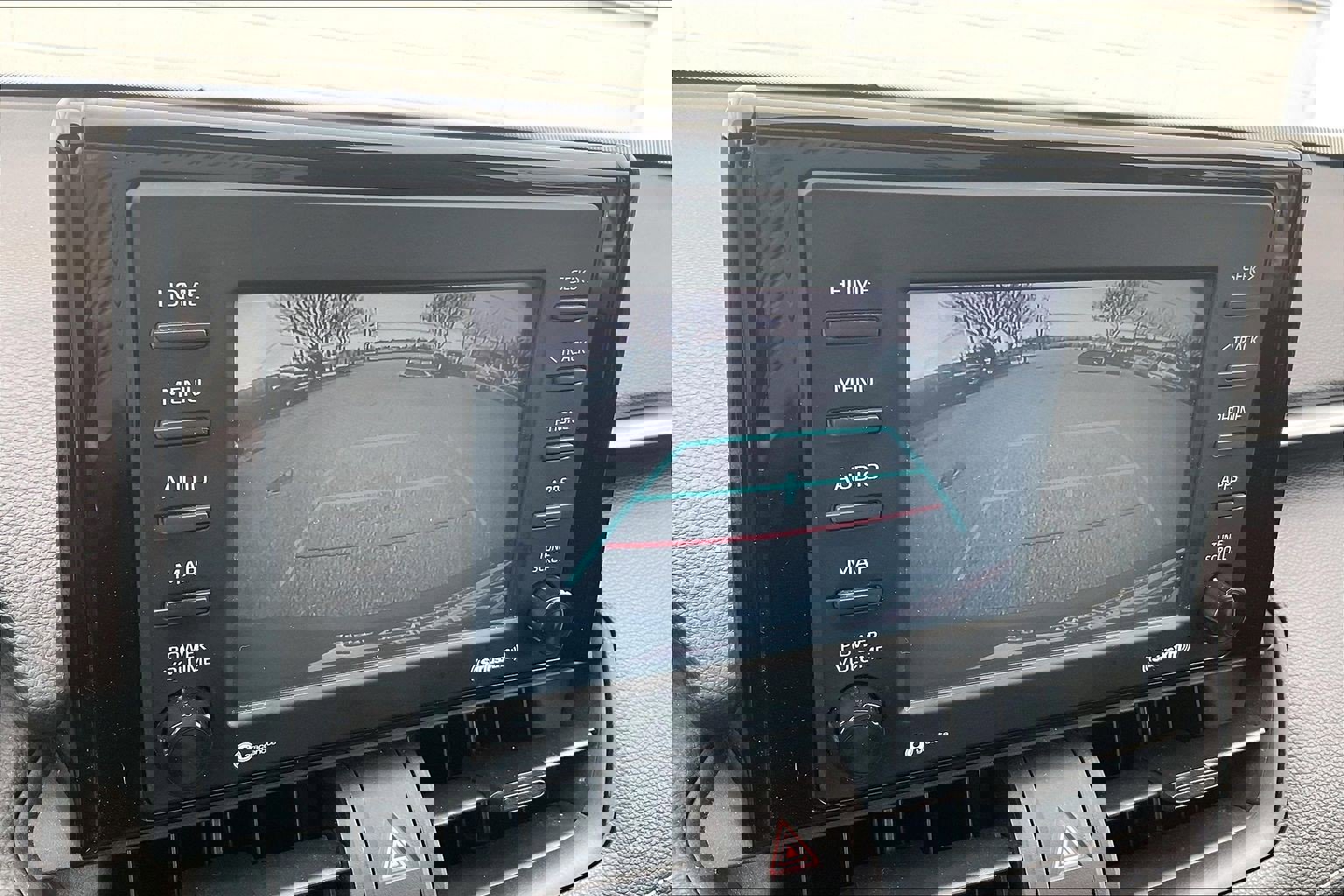 Used 2020 Toyota RAV4 XLE image 26