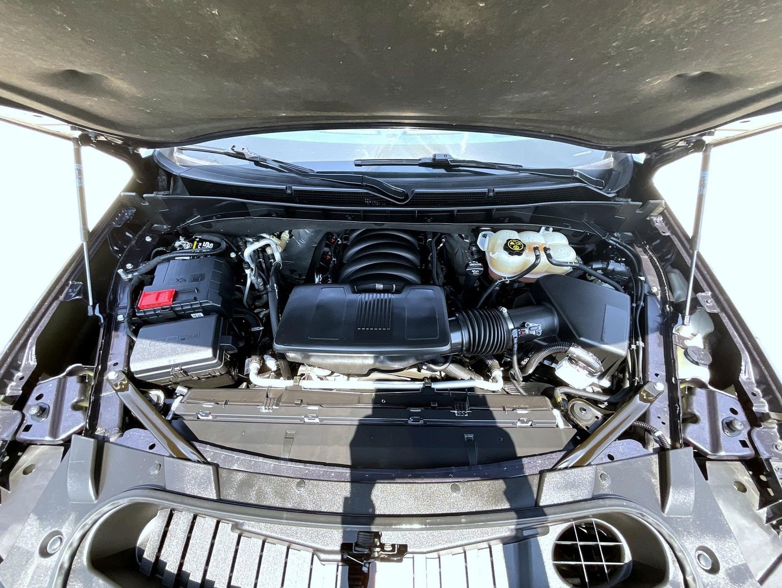 Used 2023 Cadillac Escalade Sport w/ LPO, ONYX Package image 29