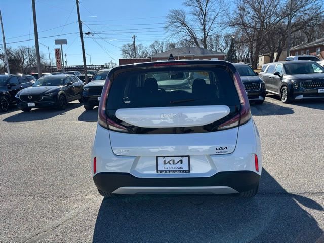 Used 2024 Kia Soul LX w/ Option Group 015 image 6