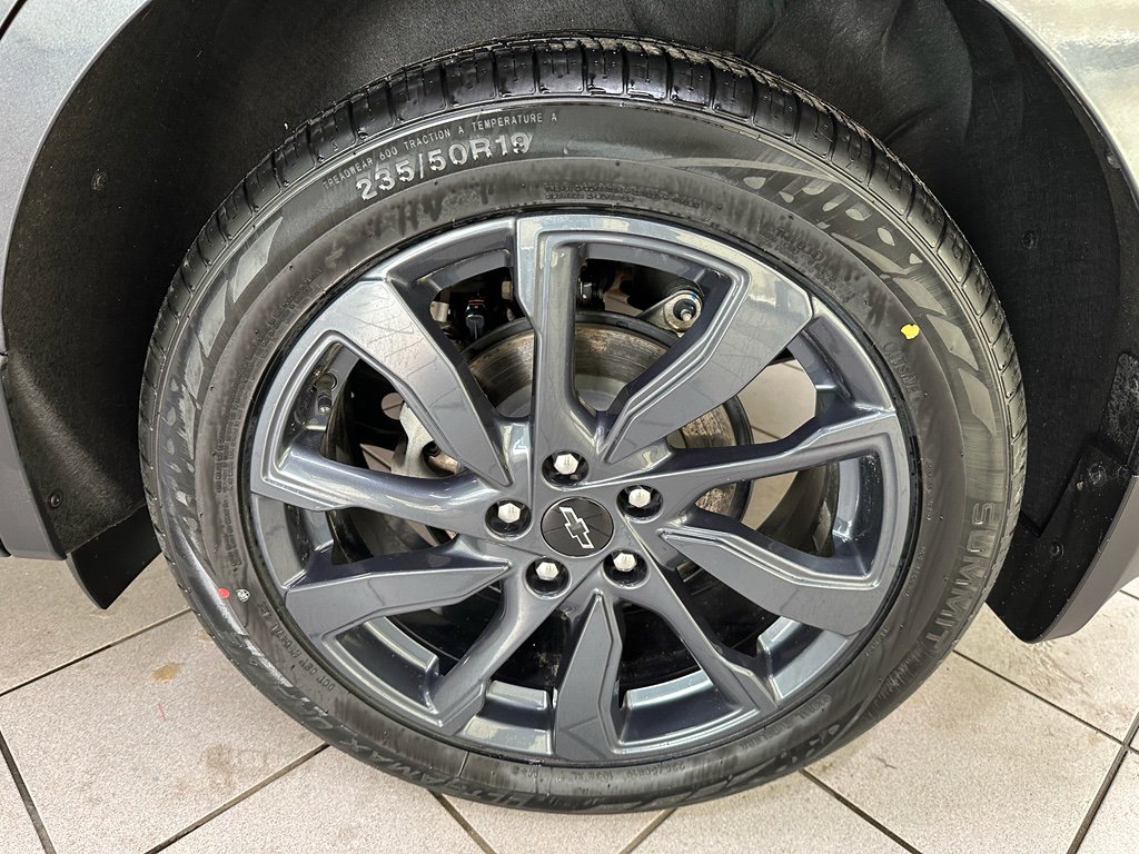 Certified 2022 Chevrolet Equinox RS w/ RS Leather Package image 15