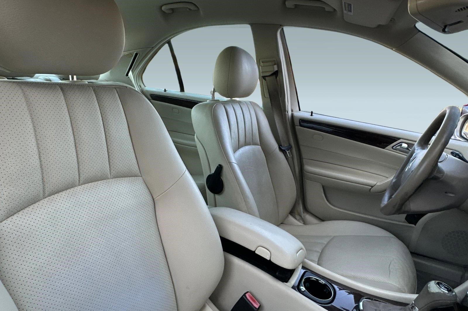 Used 2005 Mercedes-Benz C 320 Sedan image 26