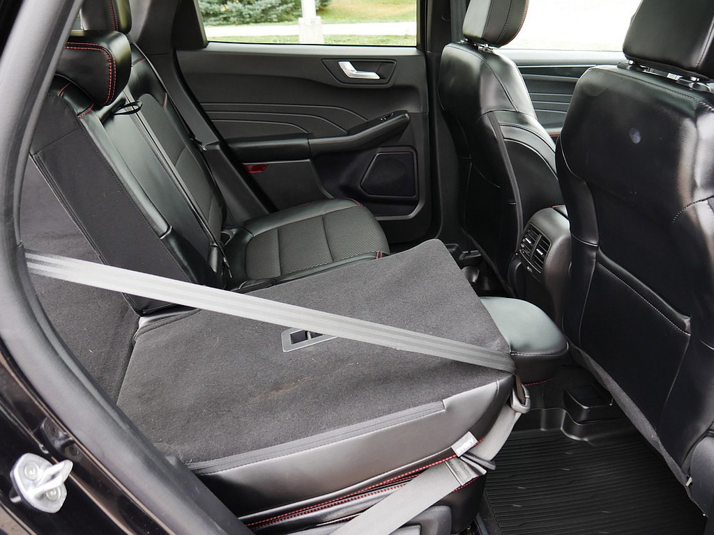 Used 2024 Ford Escape ST-Line w/ Tech Pack #1 AWD/4WD image 53