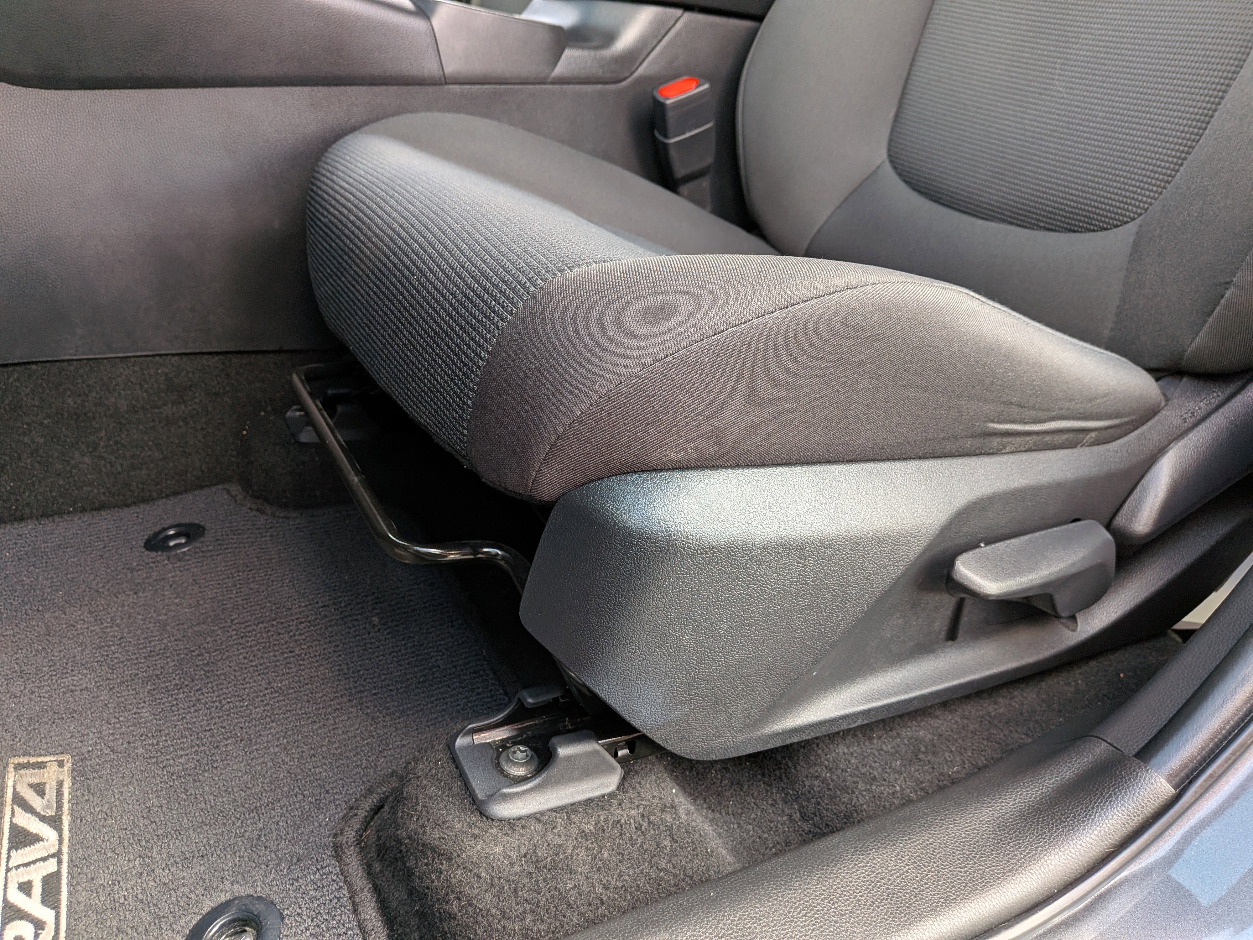 Certified 2023 Toyota RAV4 LE AWD/4WD image 15