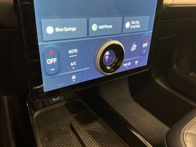 Used 2021 Ford Mustang Mach-E Select image 22