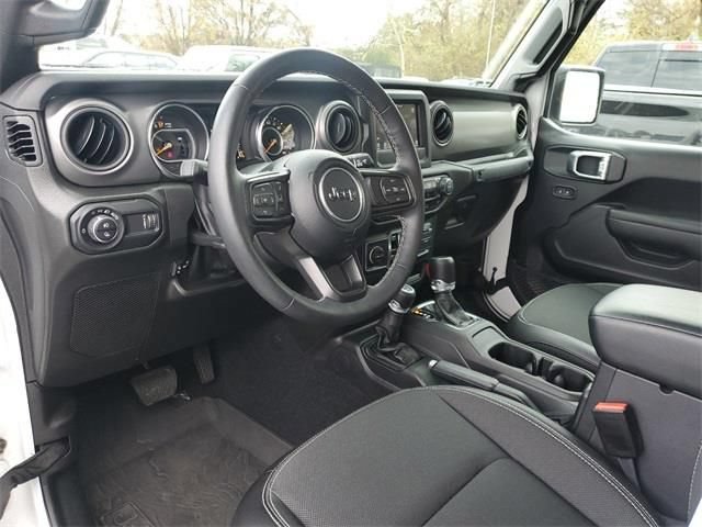 New 2023 Jeep Gladiator Sport AWD/4WD image 15