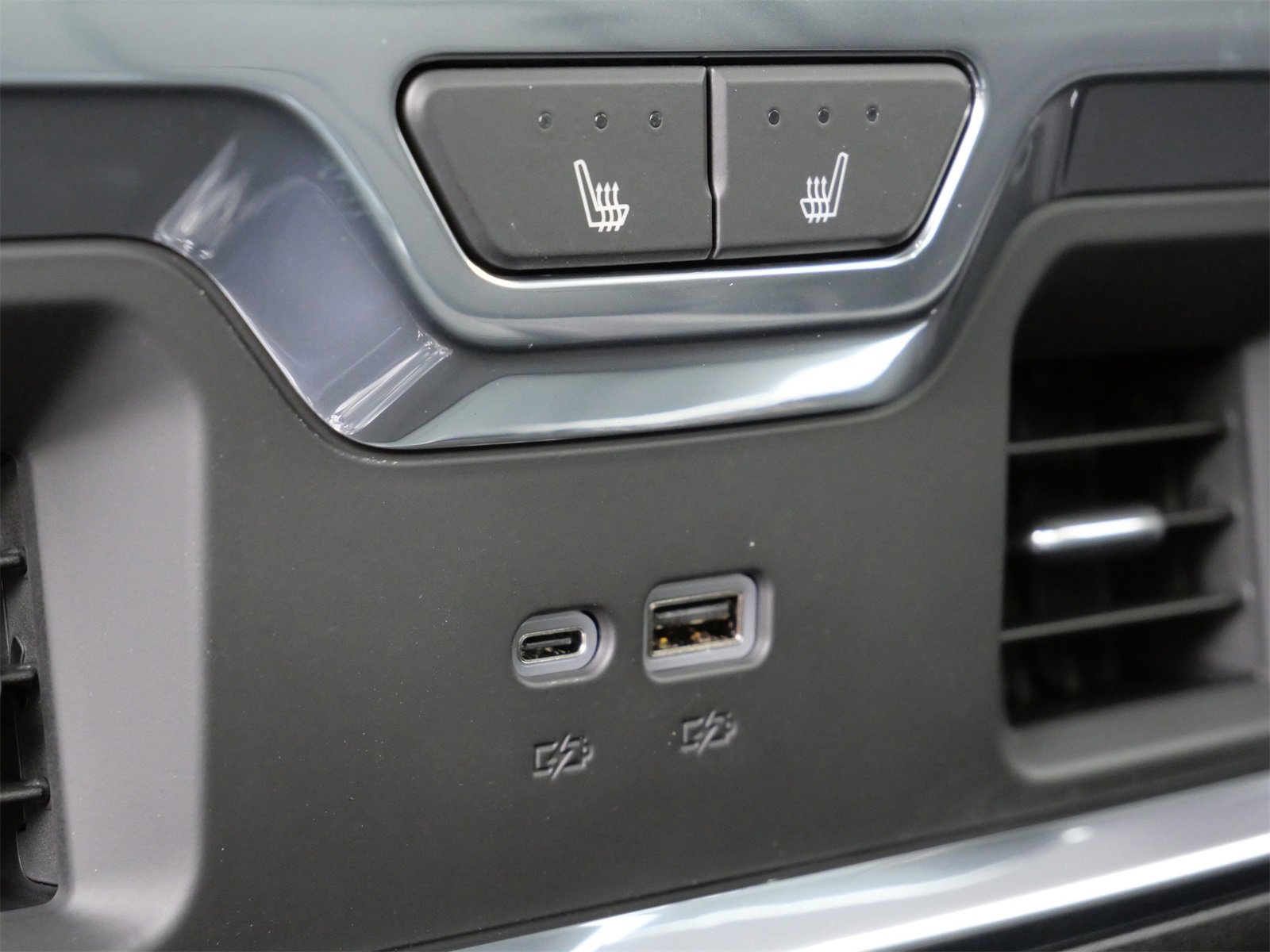 New 2026 GMC Sierra 1500 Denali image 9