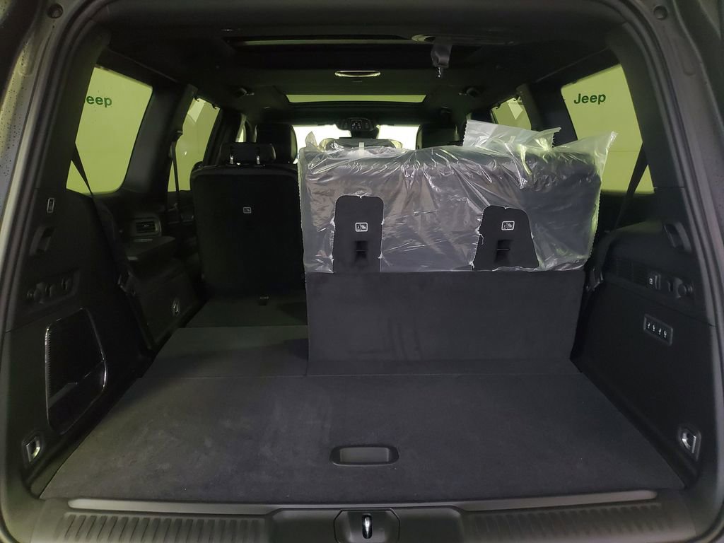 New 2026 Jeep Grand Wagoneer Limited image 8