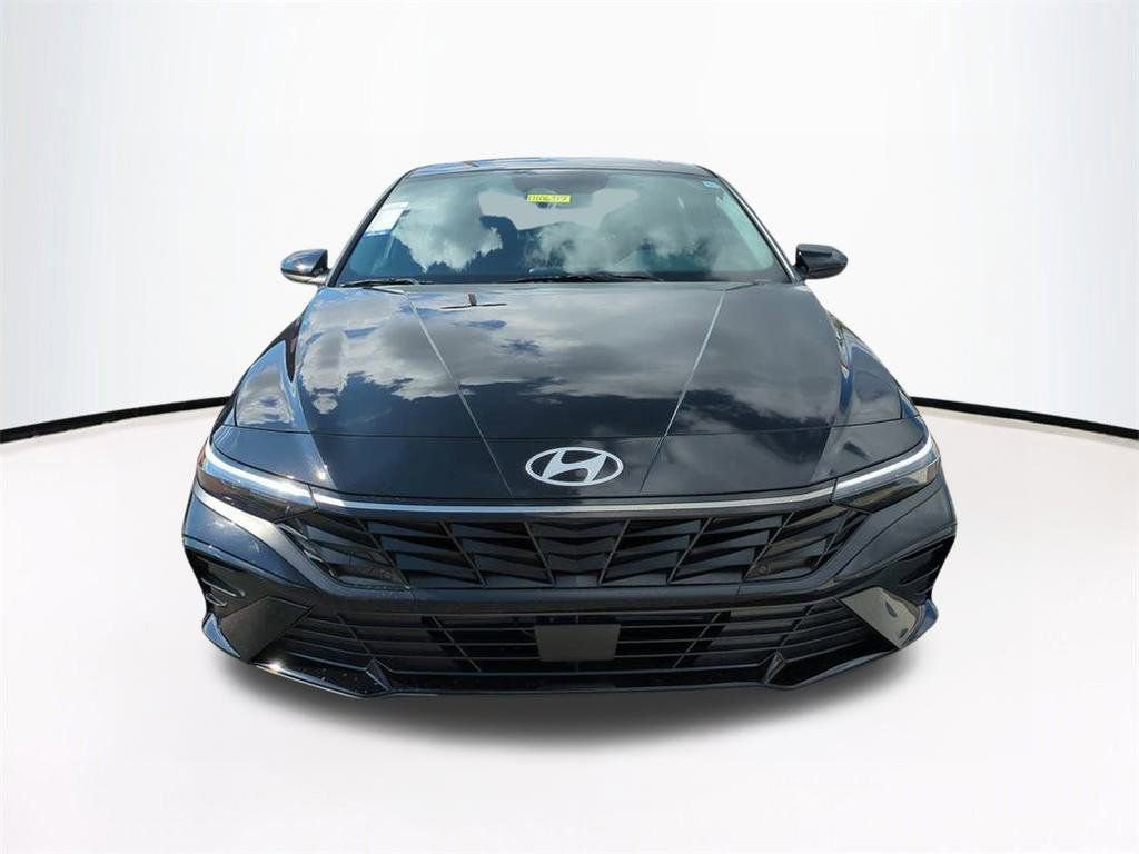 New 2026 Hyundai Elantra SEL Sport image 3