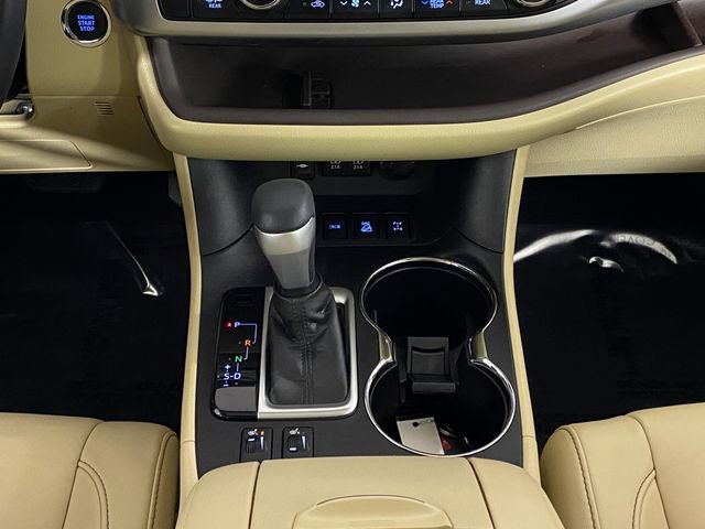 Used 2017 Toyota Highlander XLE w/ Protection Package #3 image 19