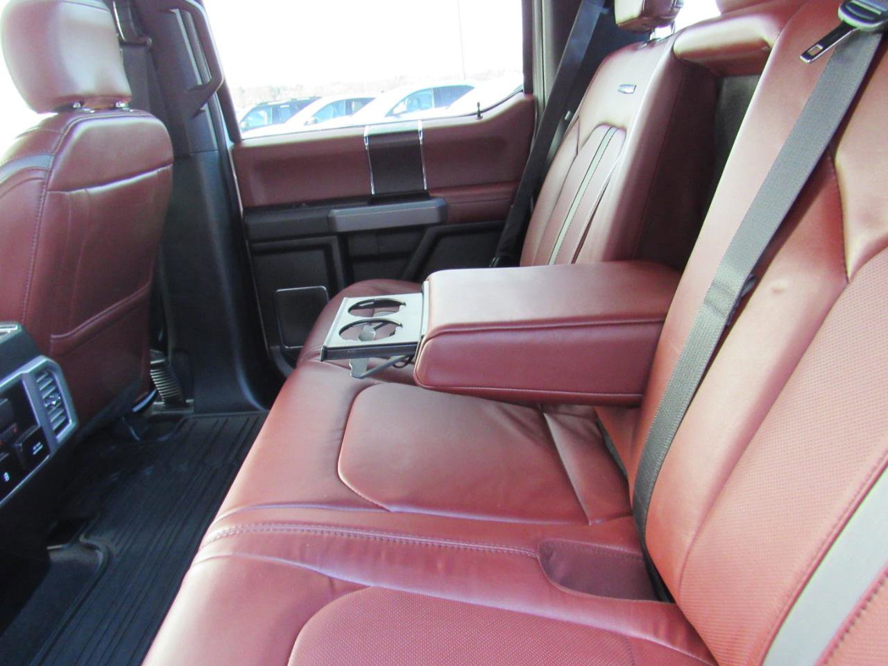 Used 2019 Ford F150 Platinum w/ Equipment Group 701A Luxury image 38