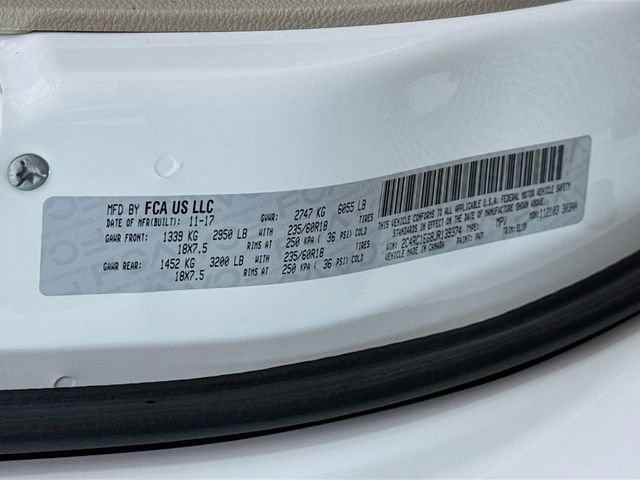 Used 2018 Chrysler Pacifica Touring-L Plus w/ Tire & Wheel Group image 34