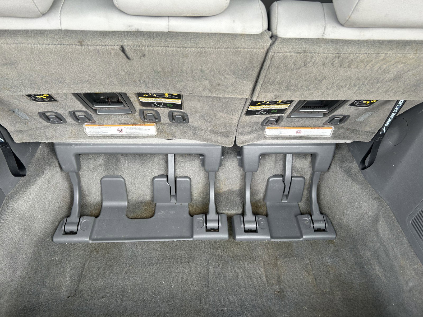 Used 2018 Toyota Sienna XLE w/ Carpet Mat Package image 15