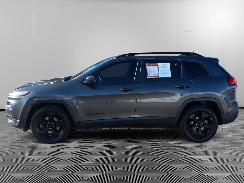 Used 2017 Jeep Cherokee Sport image 3