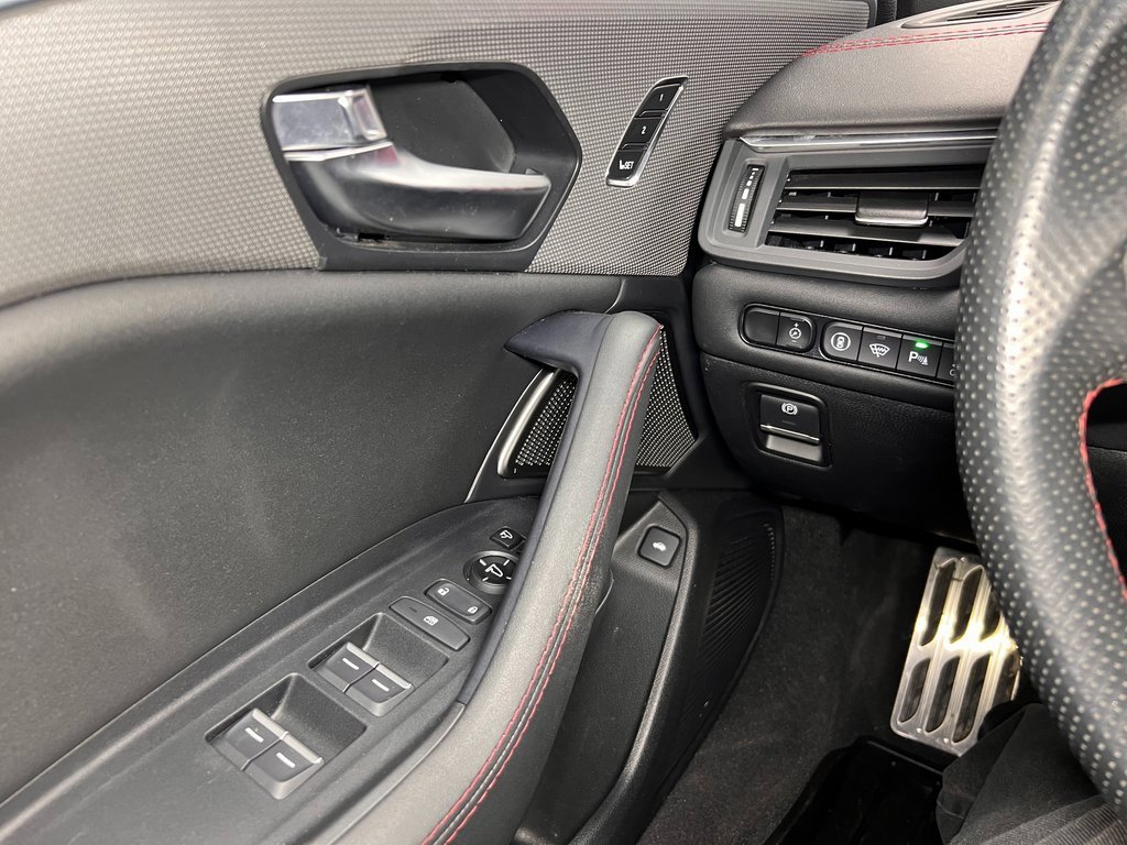 Used 2023 Acura TLX Type S image 7