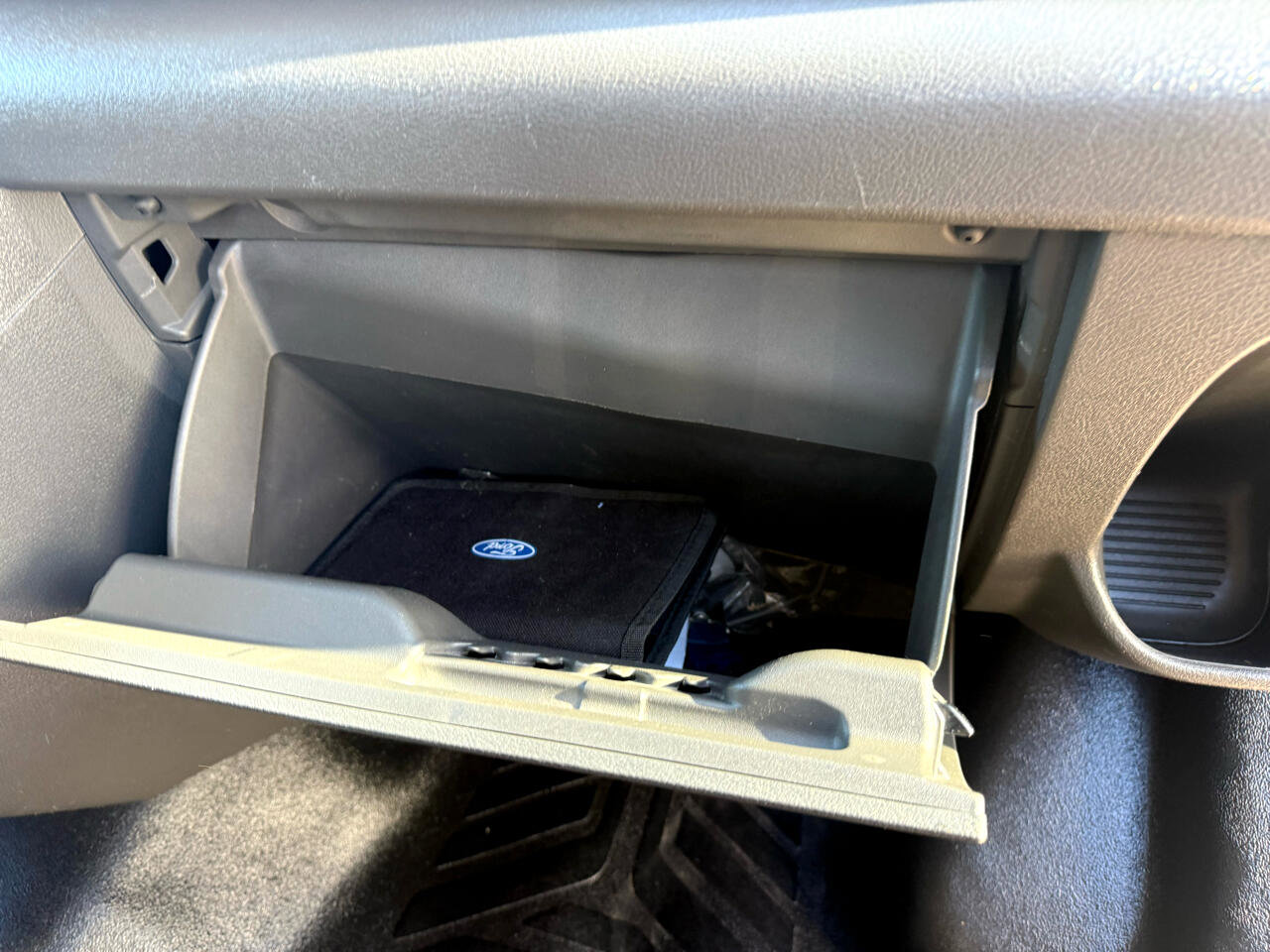 Used 2020 Ford Transit 350 XLT image 30