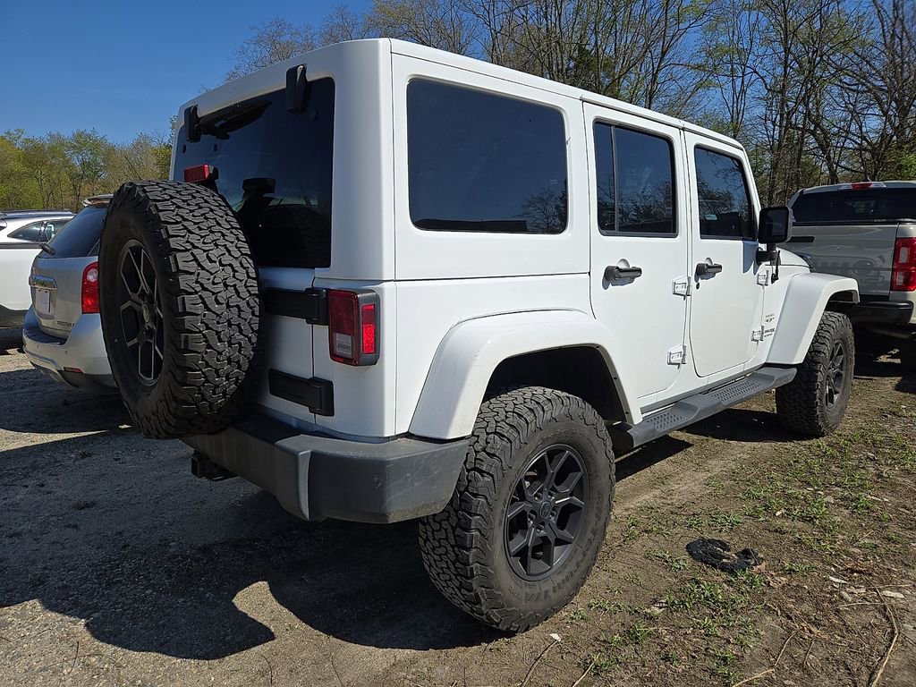 Used 2018 Jeep Wrangler Unlimited Sahara w/ Connectivity Group image 3
