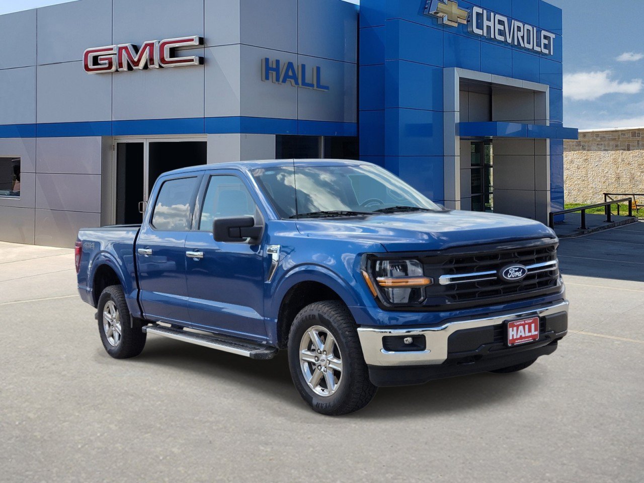 Used 2025 Ford F150 XLT w/ Equipment Group 301A Standard AWD/4WD image 1