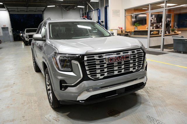 New 2026 GMC Terrain Denali w/ LPO, Floor Liner Package image 3
