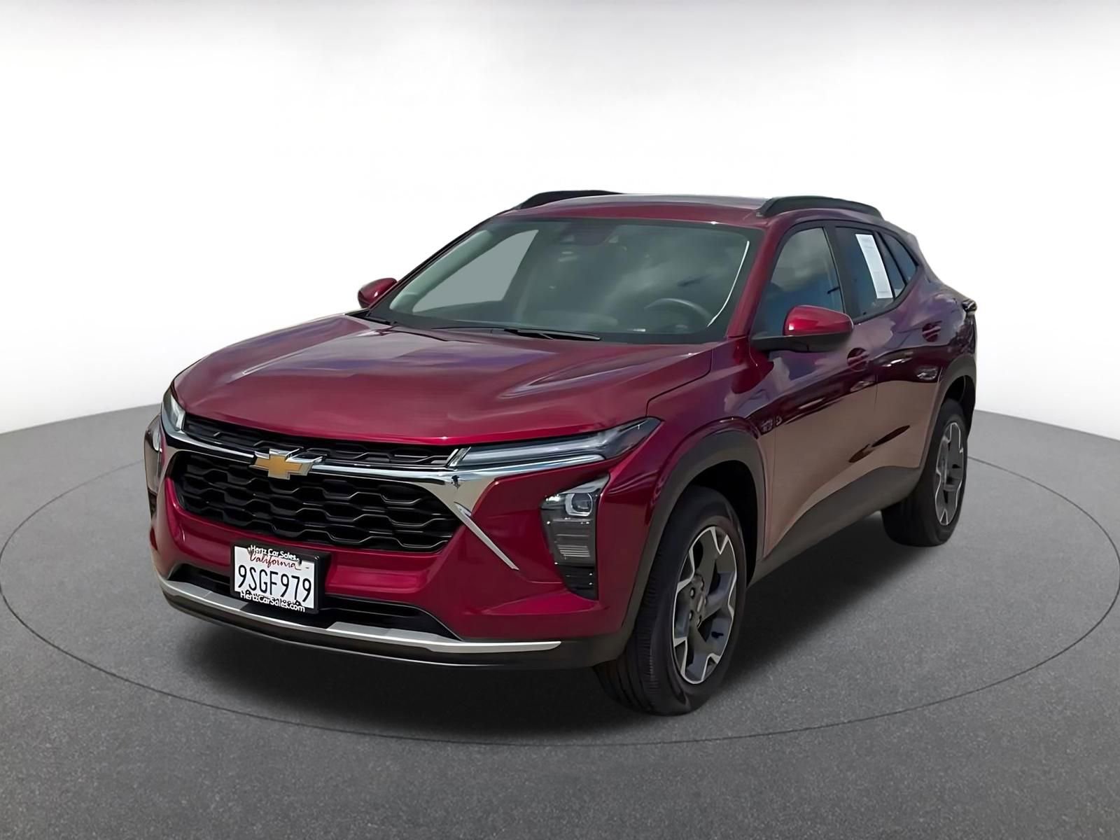 Used 2025 Chevrolet Trax LT FWD image 7