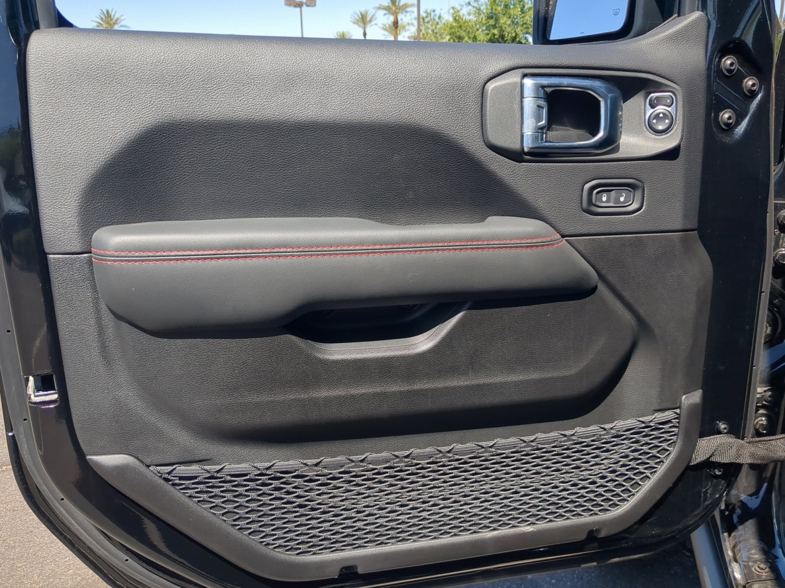 New 2025 Jeep Wrangler Unlimited Rubicon w/ Steel Bumper Group image 13