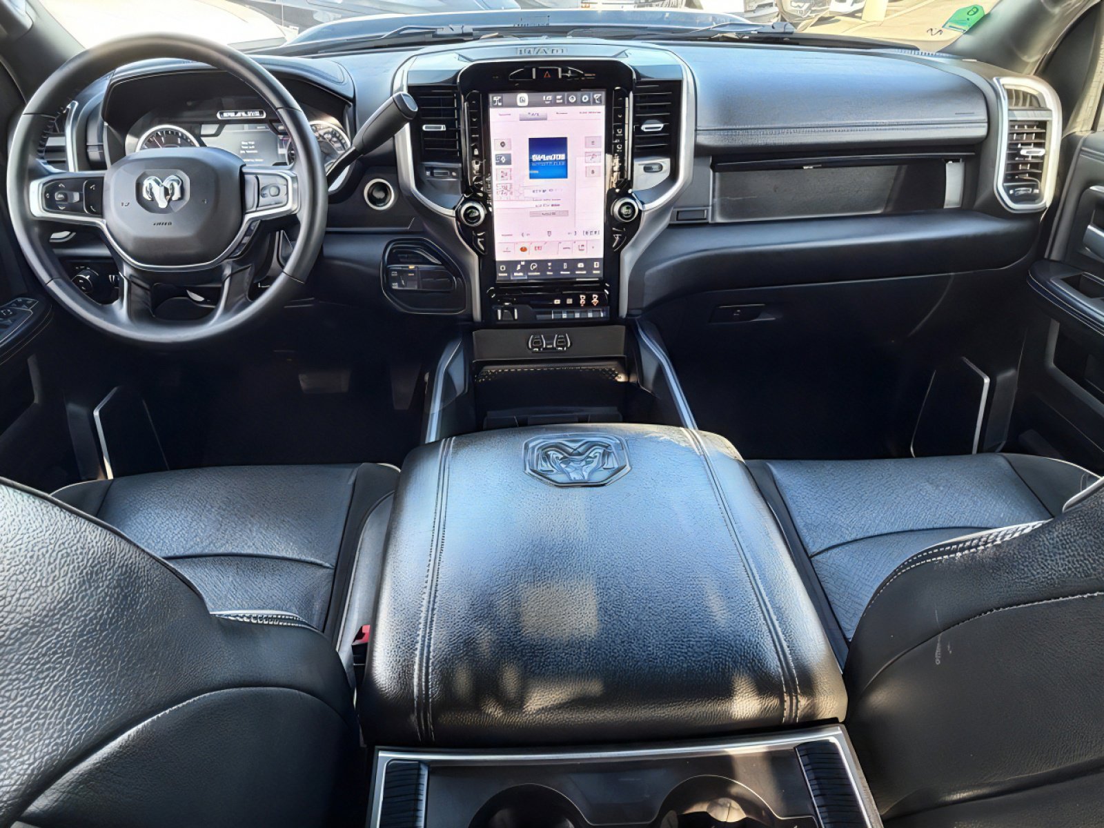 Used 2024 RAM 3500 Laramie w/ Night Edition AWD/4WD image 27