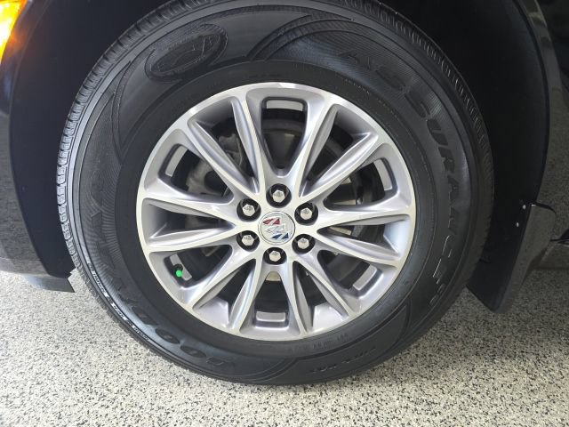 Used 2023 Buick Enclave Premium AWD/4WD image 27