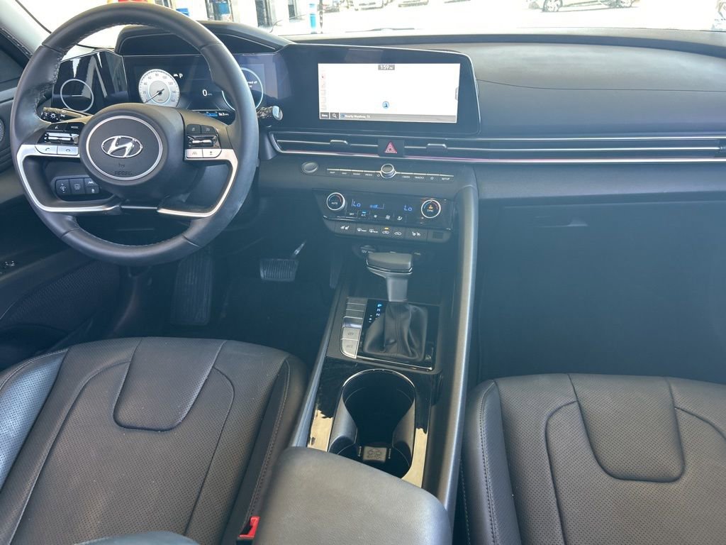 Used 2023 Hyundai Elantra Limited image 20